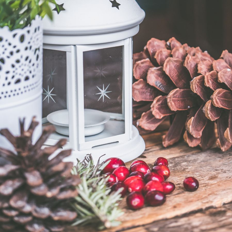 10 Simple Christmas Decoration Ideas
