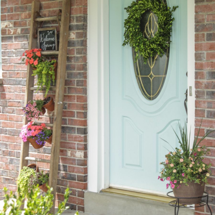 wooden vertical garden design