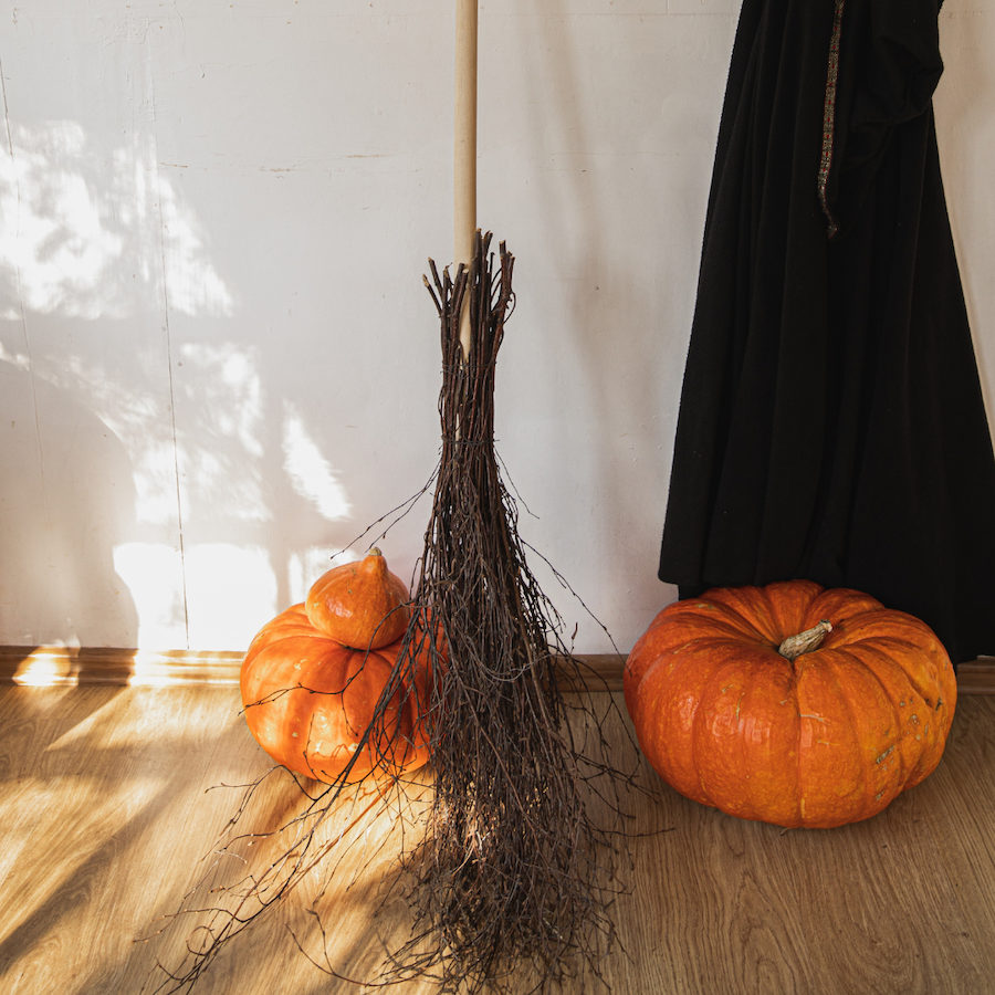 DIY witch broom