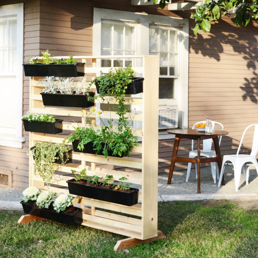 vertical planter designs